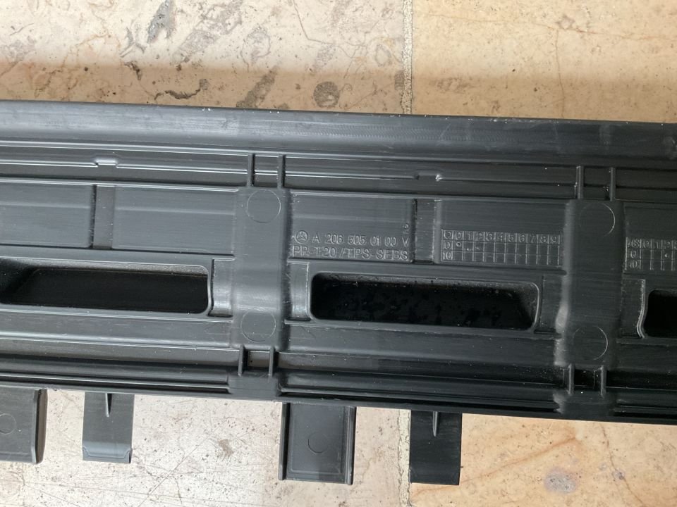 A2065050100 MERCEDES W206 206 C RADYATÖR ÜST HAVA BAKALİTİ SIFIR ORJİNAL