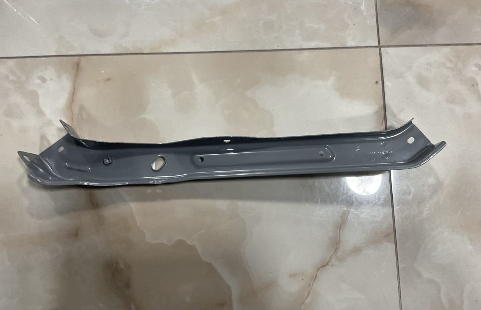 501004906AADYJ CHERY OMODA 5 ÖN SAĞ FAR ÜST PANEL SACI SIFIR ORJİNAL