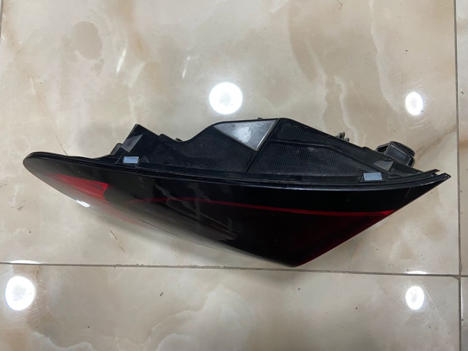 63219465351 9465351 BMW X1 U11 SOL ARKA DIŞ STOP ÇIKMA ORJİNAL