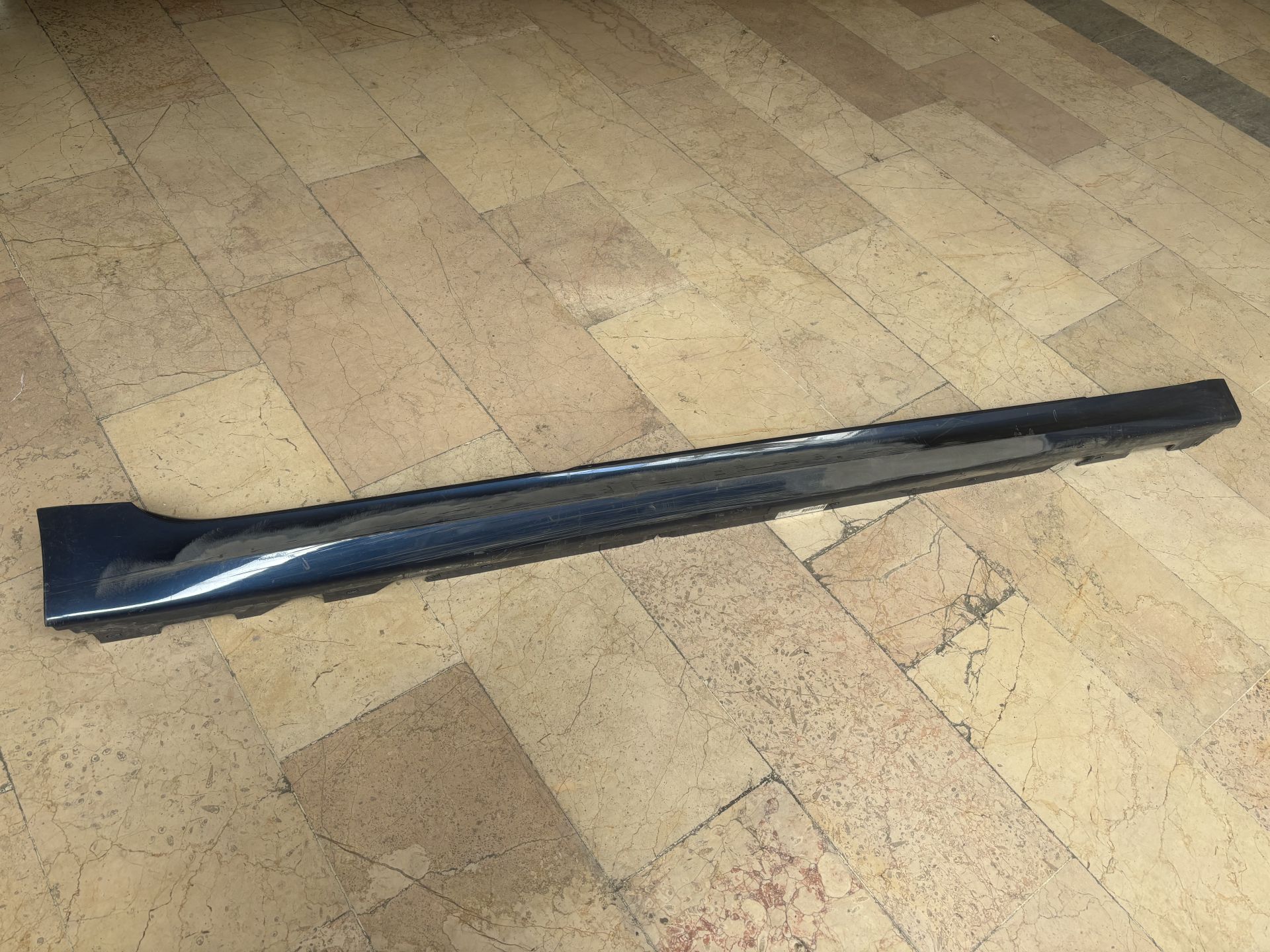 51778064744 8064744 BMW G30 M SAĞ MARŞBIYER BAKALITI ÇIKMA ORJİNAL