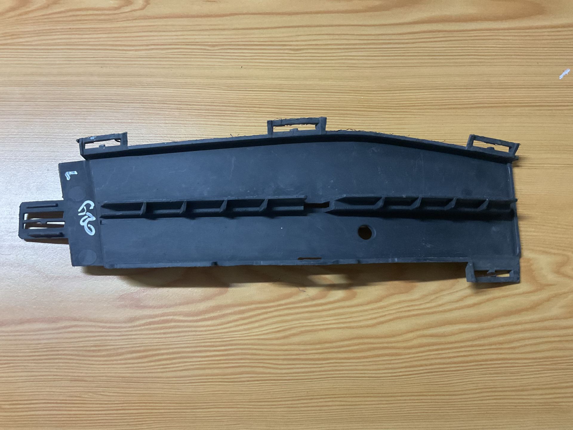 51117385263 7385263 BMW G30 ÖN SOL TAMPON IZGARA KAPAĞI ÇIKMA ORJİNAL