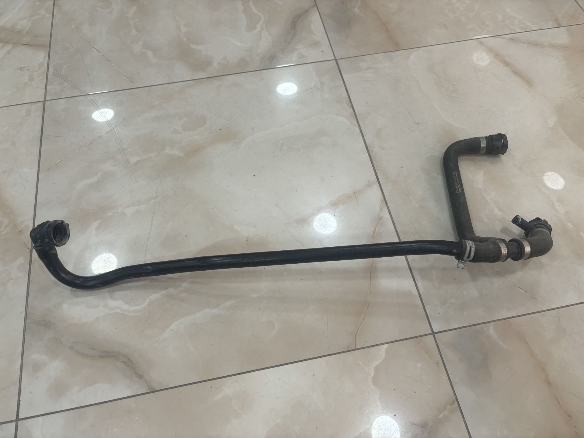 A4475014100 A4475014800 MERCEDES  W447 VİTO  RADYATÖR SU HORTUMU ÇIKMA ORJİNAL