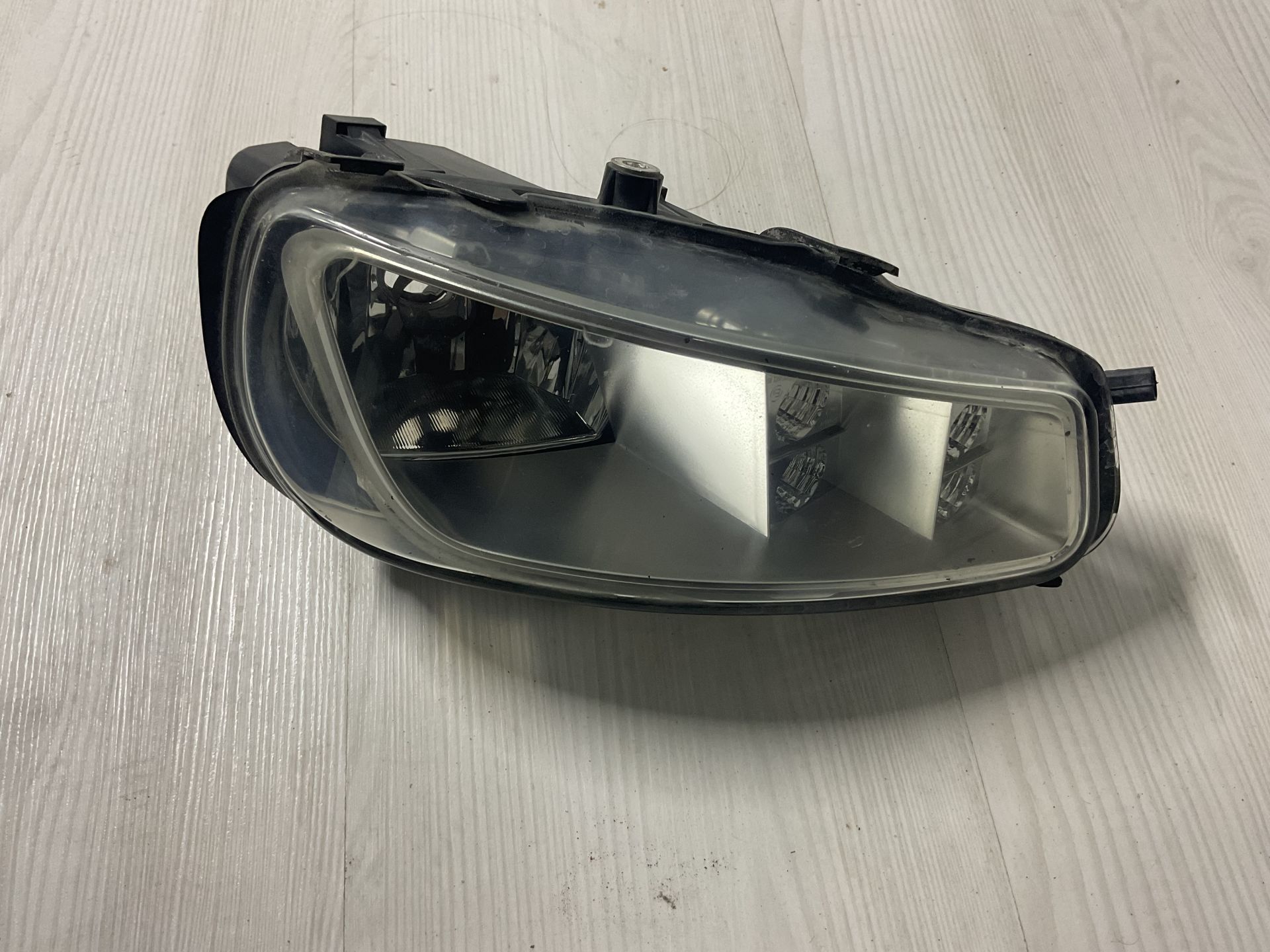 A9608202156 MERCEDES W910  ÖN SOL SİS LAMBASI ÇIKMA ORJİNAL