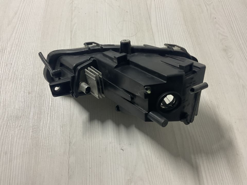 A9608202156 MERCEDES W910  ÖN SOL SİS LAMBASI ÇIKMA ORJİNAL
