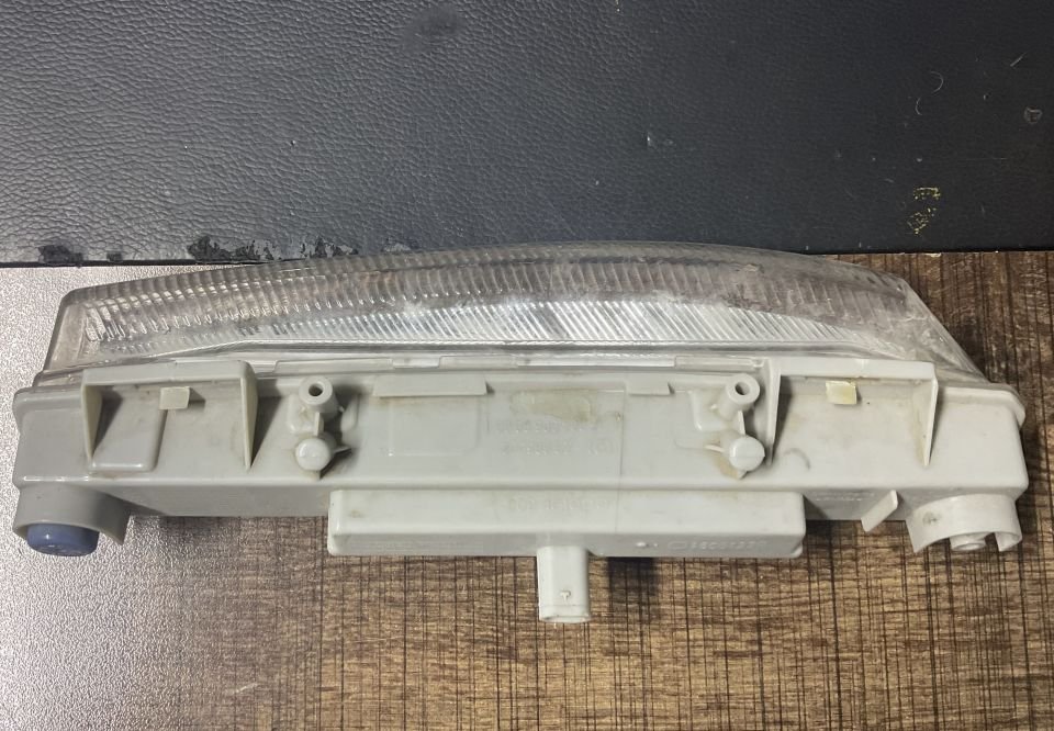 A2049069000 MERCEDES W204 ÖN SAĞ SİS FARI ÇIKMA ORJİNAL