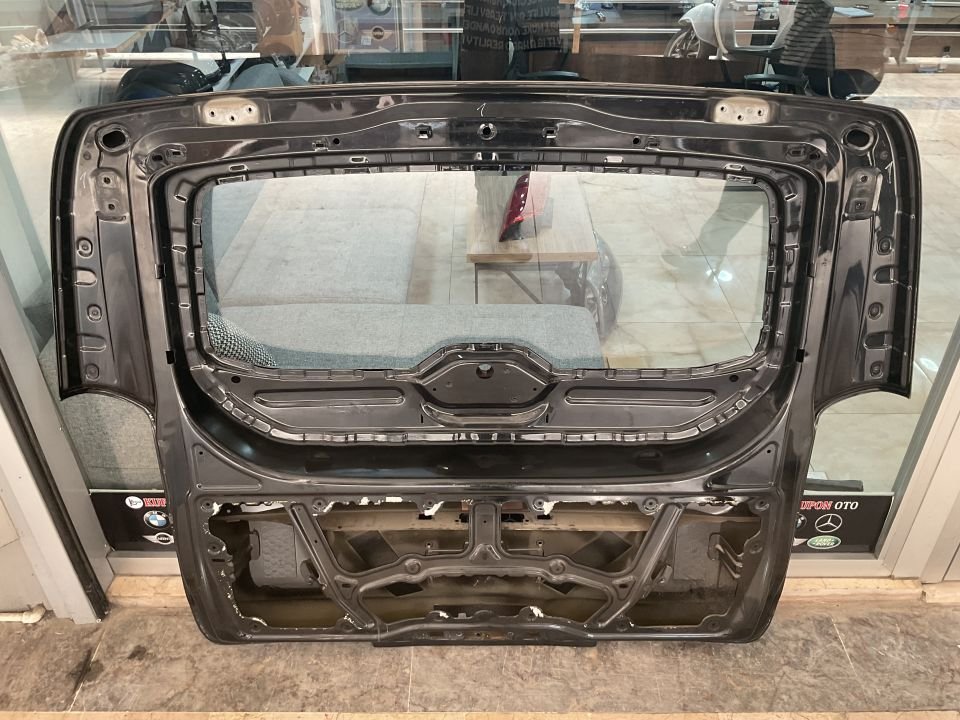 MERCEDES VİTO W447 ARKA BAGAJ KAPAĞI ÇIKMA ORJİNAL