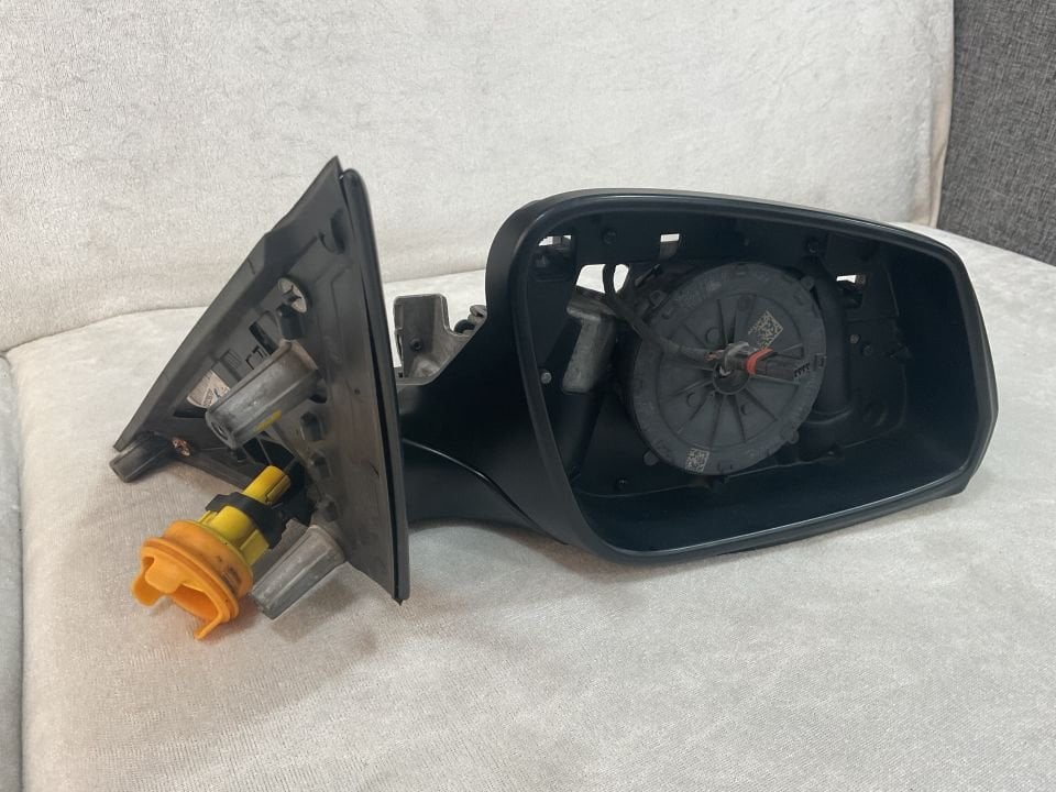 BMW F10 F11 F18 SAĞ AYNA GÖVDESİ KATLAMALI KARARTMALI ÇIKMA ORJ