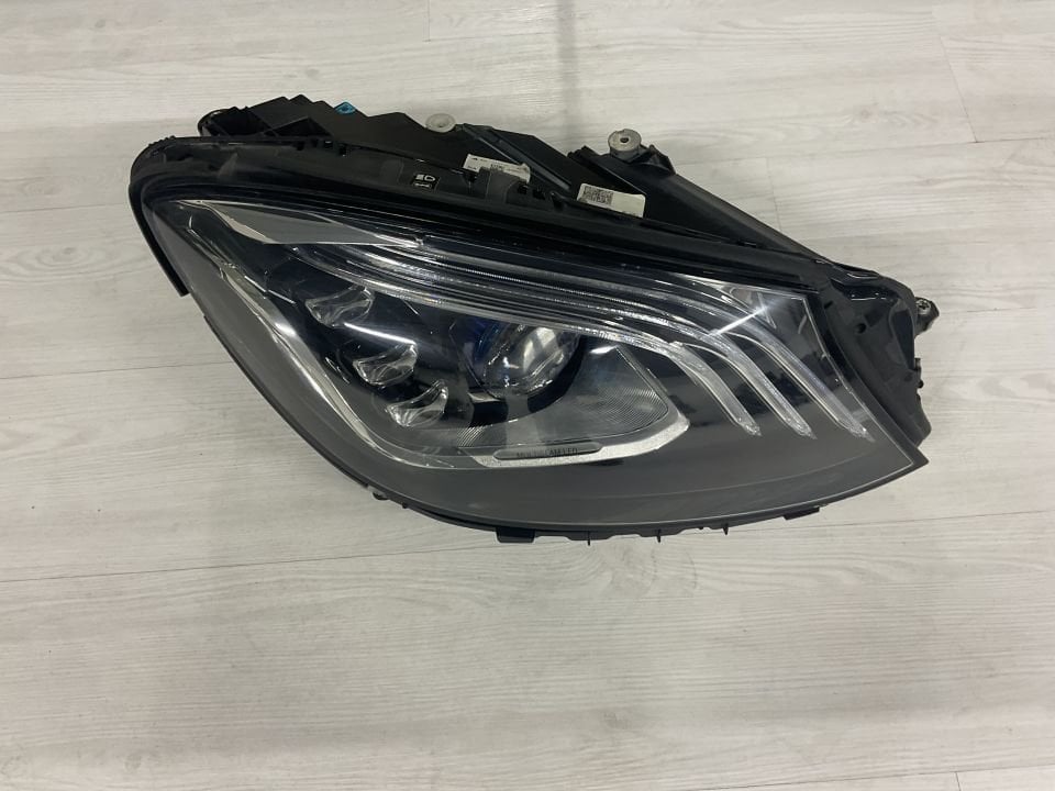 A2229062005 MERCEDES W222 MULTİBEAM ÖN SAĞ FAR ÇIKMA ORJİNAL