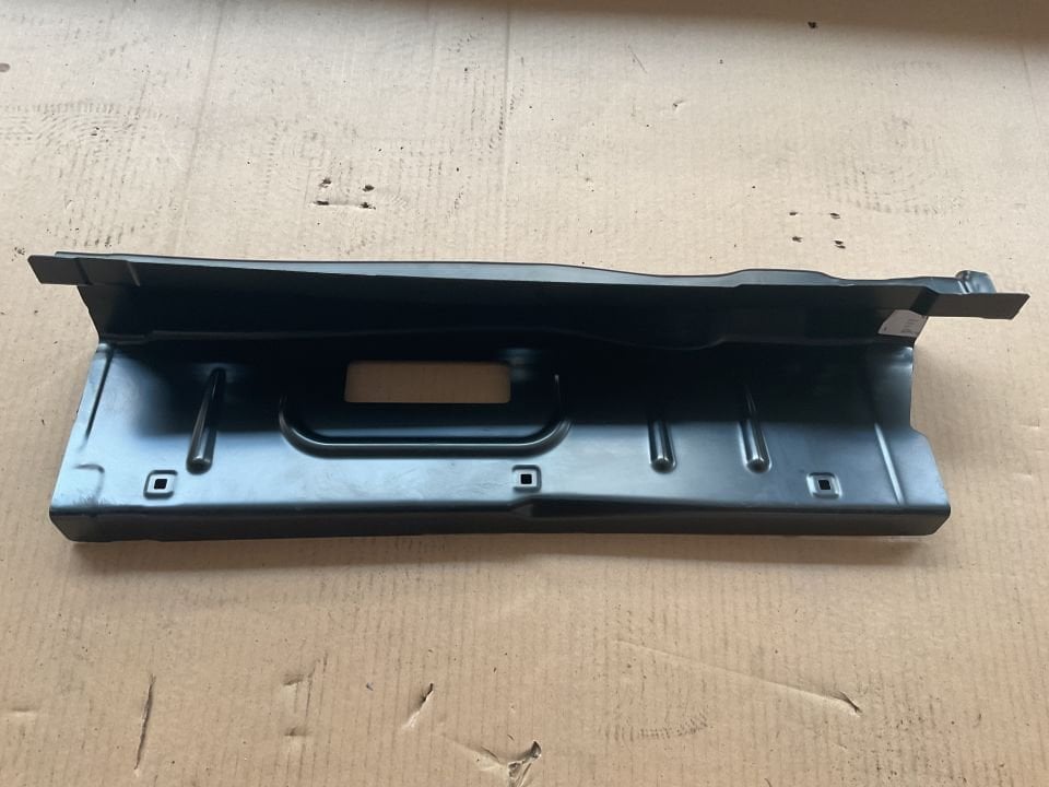 A9066360316 MERCEDES SPRİNTER W906 W907 W910 SAĞ ARKA BAGAJ DİREK TAKVİYE SACI ÇIKMA ORJİNAL