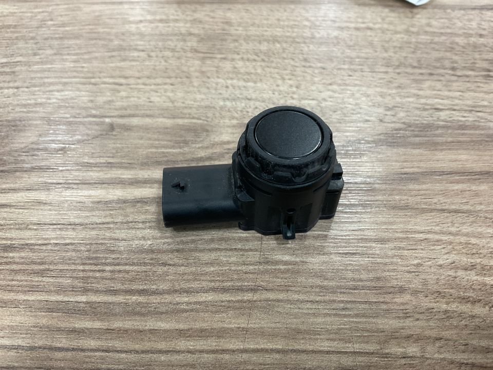 66209826784 9826784 BMW G30 LCİ G32 LCİ G11 G12 LCİ PARK SENSÖRÜ ÇIKMA ORJİNAL