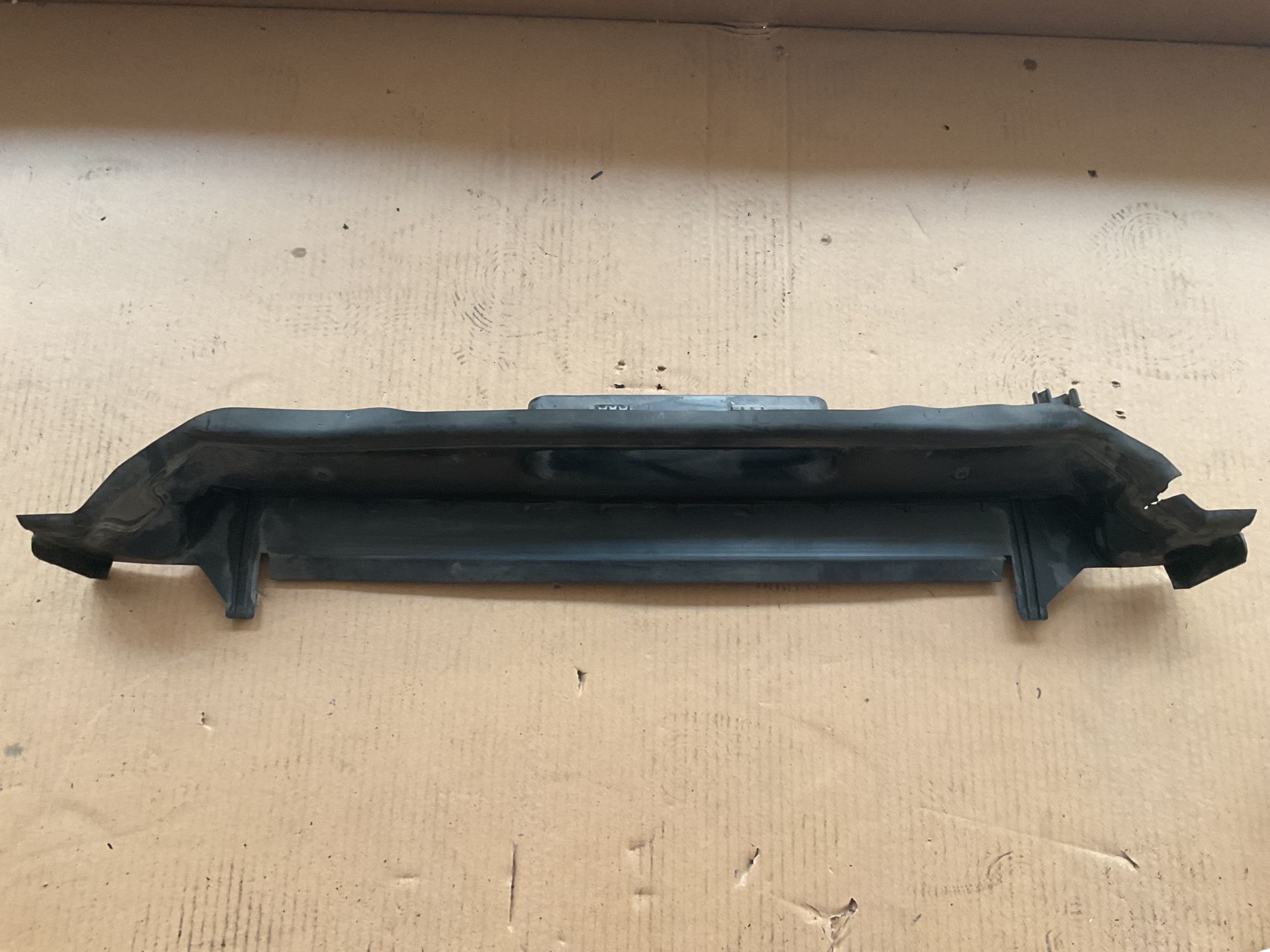 A4475050600 METCEDES W447 ÖN PANEL ÜST HAVA KANALI ÇIKMA ORJİNAL