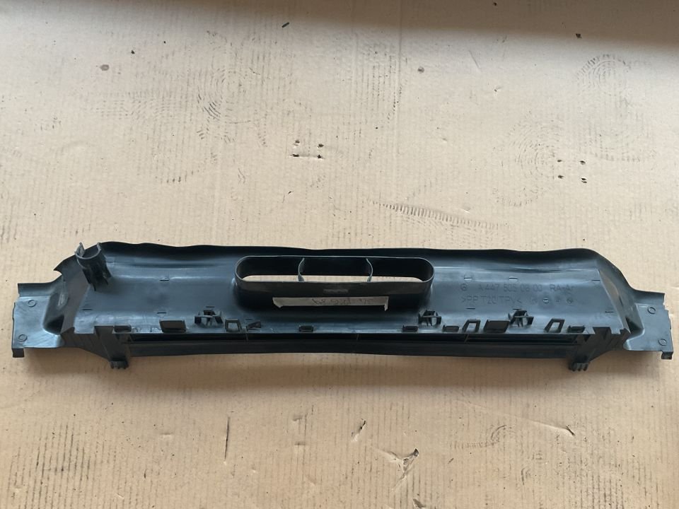 A4475050600 METCEDES W447 ÖN PANEL ÜST HAVA KANALI ÇIKMA ORJİNAL