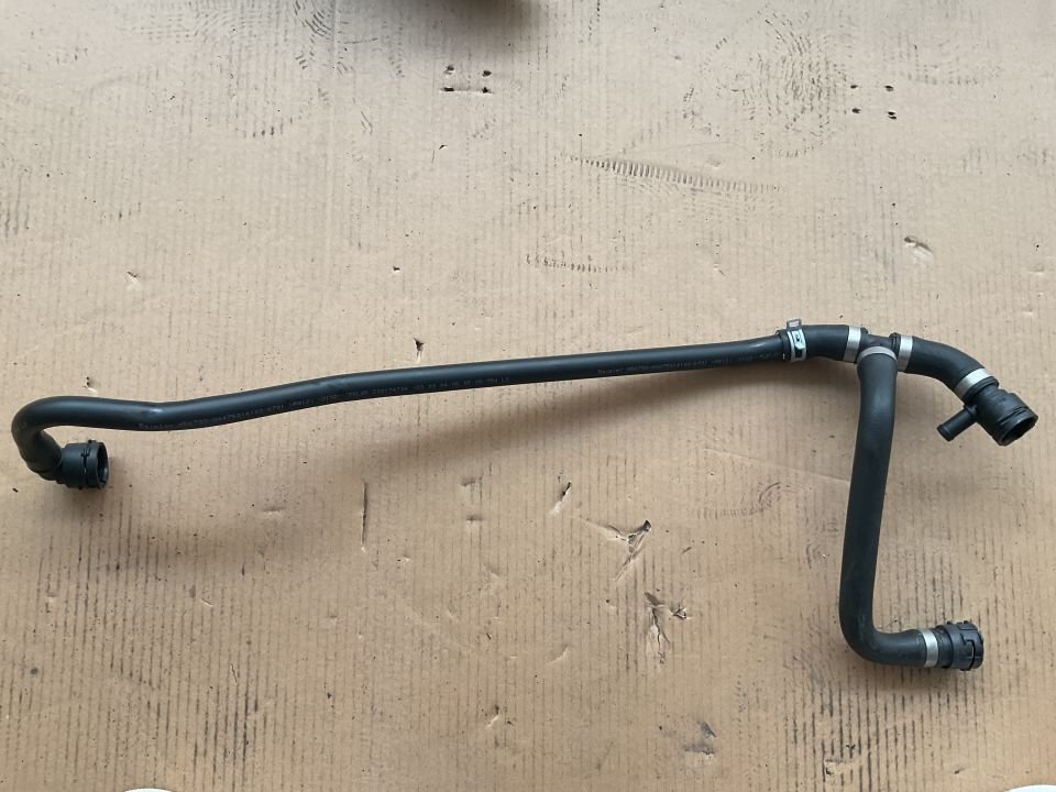 A4475016701 MERCEDES W447 RADYATÖR SU HORTUMU SIFIR ORJİNAL