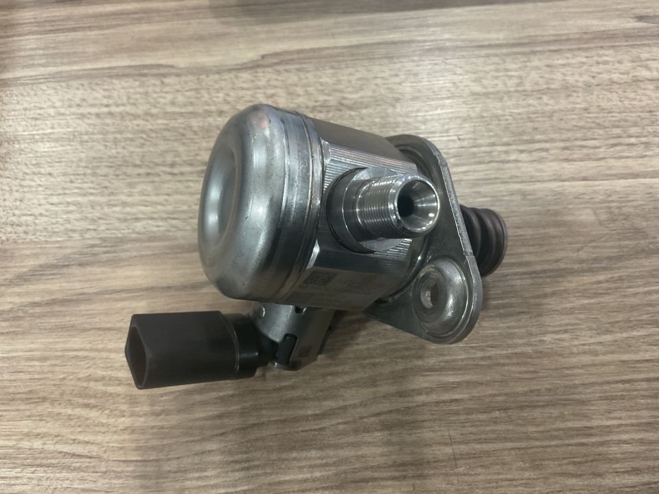 A2560701100 MERCEDES W256 MERCEDES YÜKSEK BASINÇ POMPASI ÇIKMA ORJİNAL