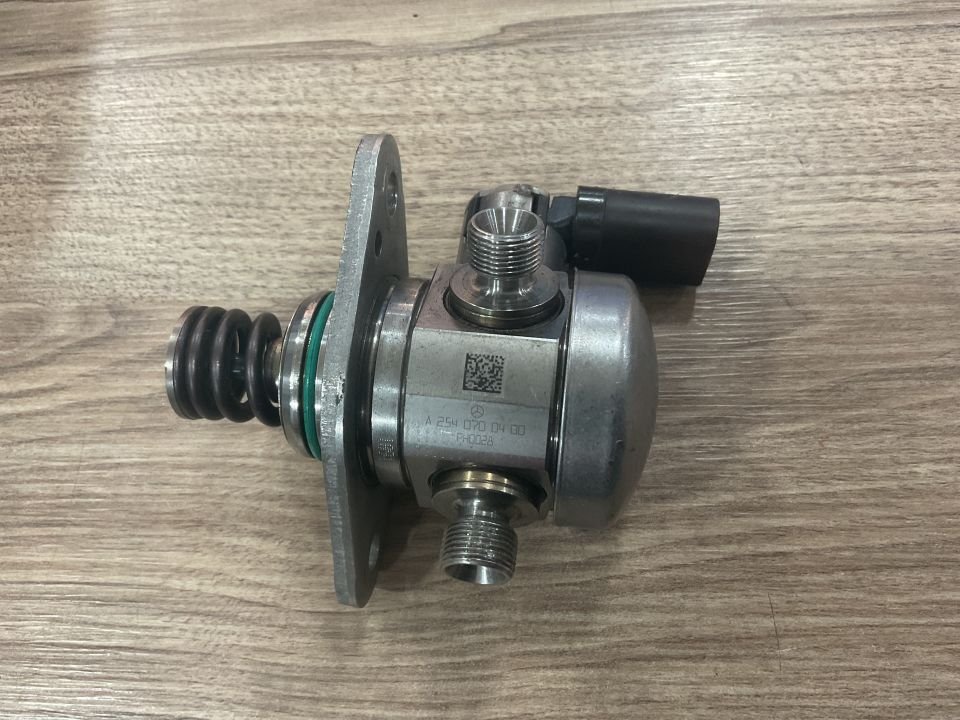 A2540700400 MERCEDES W254 W256 YÜKSEK BASINÇ POMPASI ÇIKMA ORJİNAL
