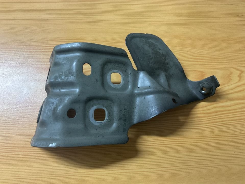 A1778802000 MERCEDES W177 ÖN SAĞ ÇAMURLUK BAĞLANTI SACI ÇIKMA ORJİNAL