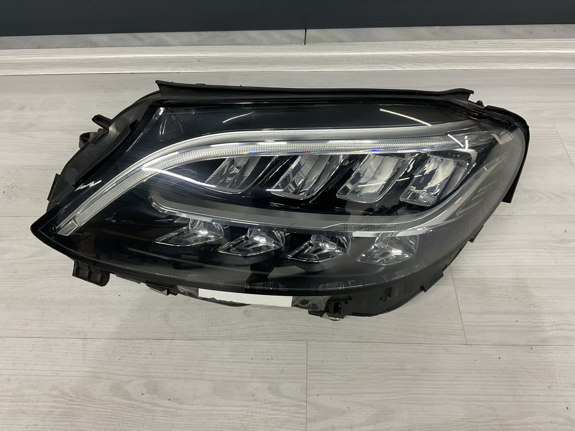 A2059067905 MERCEDES W205 C180 C200 7 PİN SOL FAR ÇIKMA ORJİNAL(HATASIZ)