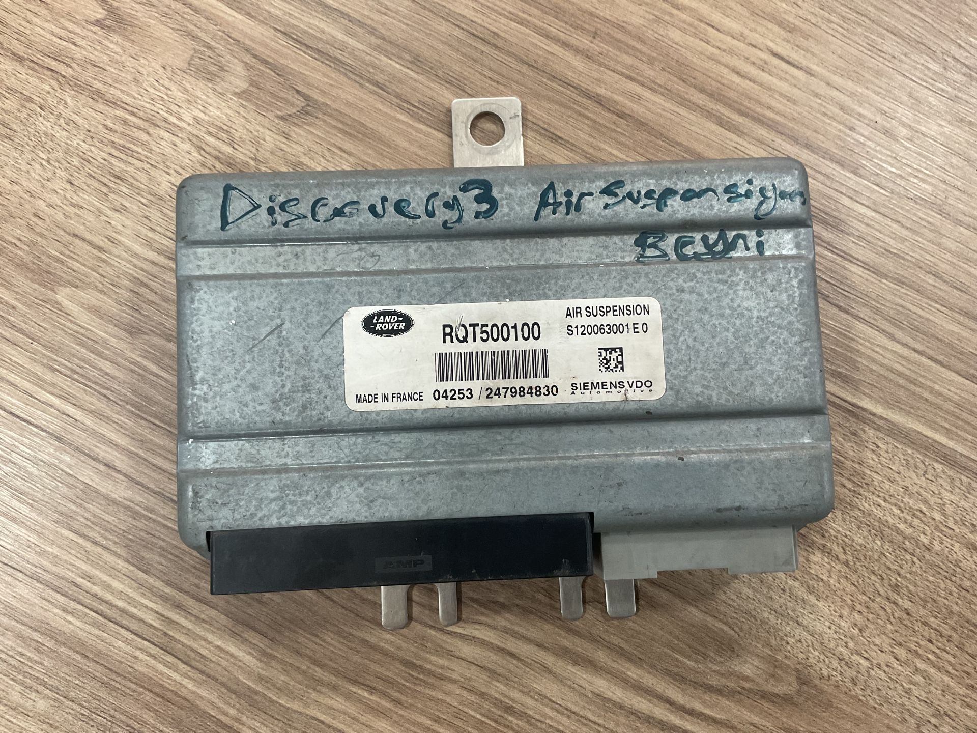 RQT500100 247984830 RANGE ROVER DİSCOVERY 3 AİR SÜSPANSİYON BEYNİ ÇIKMA ORJİNAL