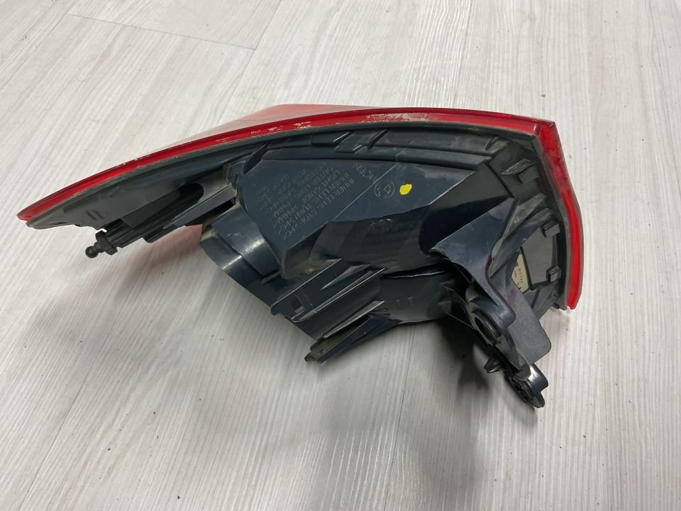 63217312846 7312846 BMW F30 F35 SAĞ ÇAMURLUK DIŞ STOP ÇIKMA ORJİNAL