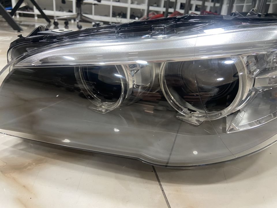 BMW F10 XENON LCİ SOL ÖN FAR ÇIKMA ORJİNAL
