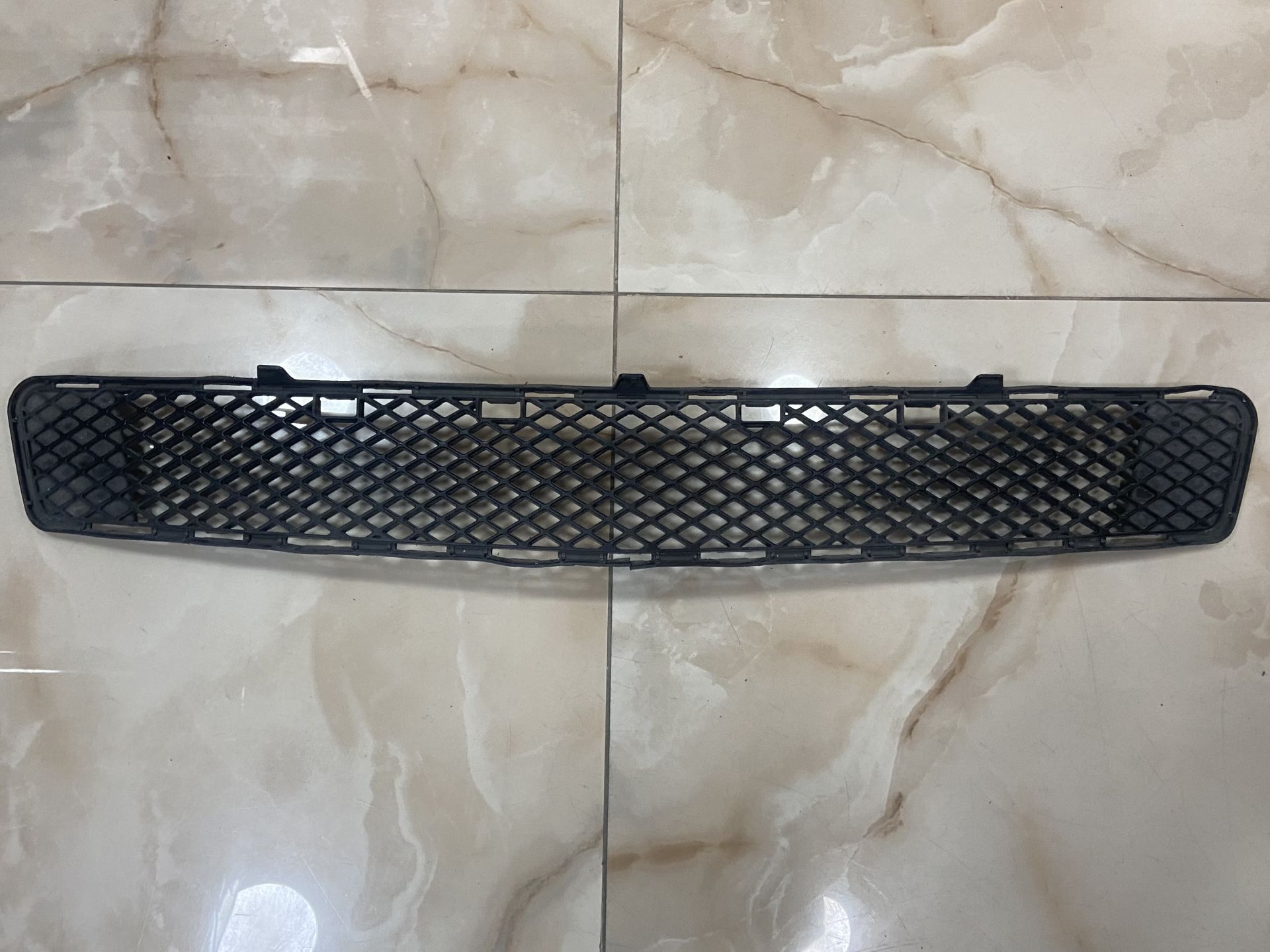 A2048852123 MERCEDEA W204 ÖN TAMPON ORTA PANJUR ÇIKMA ORJİNAL