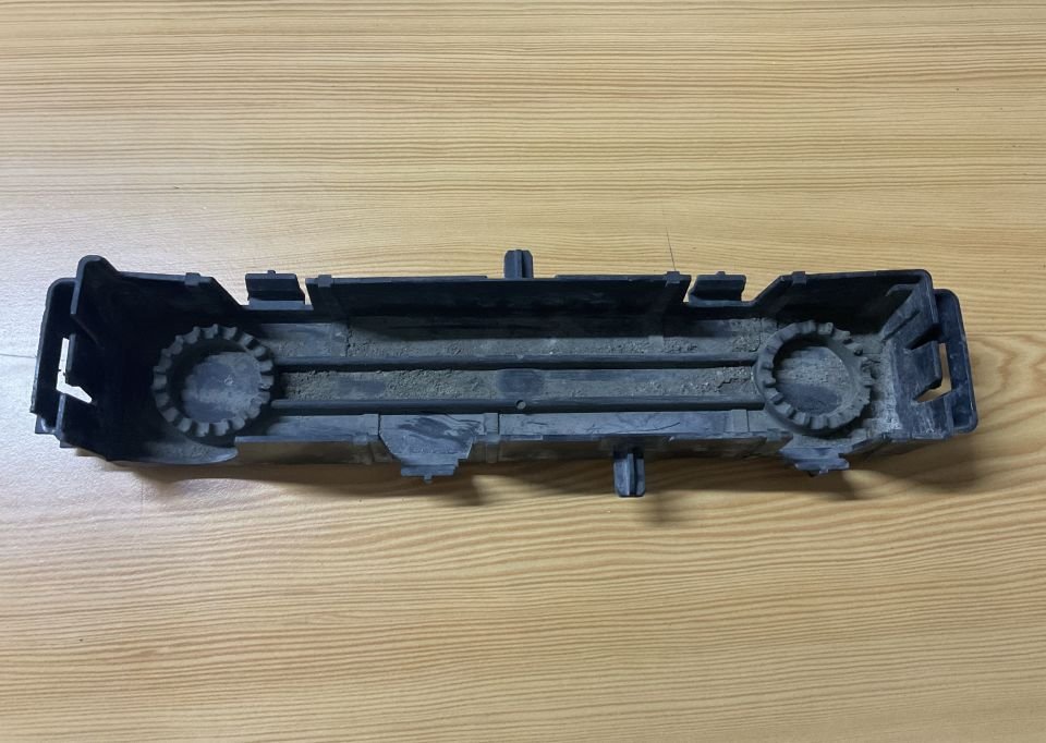 A2225050540 MERCEDES W222 HAVA KANALI BRAKETİ ÇIKMA ORJİNAL