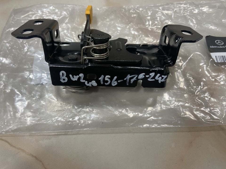 A2468800460 MERCEDES W117 CLA W156 GLA W176 A W242 W246 B W447 VİTO KAPUT KİLİDİ SIFIR ORJİNAL