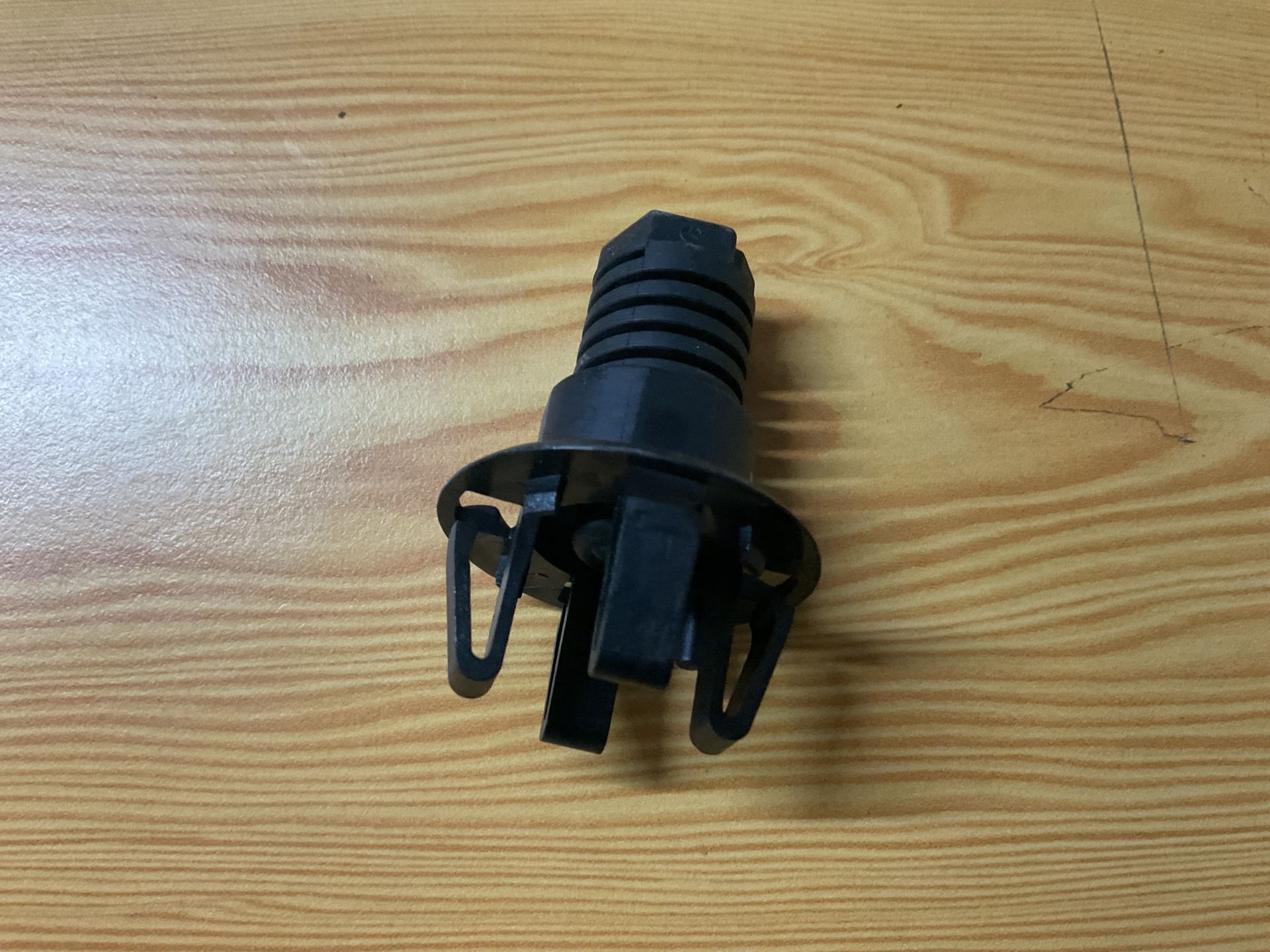 A0019982740 MERCEDES W118 W177 W243 KAPUT AYAR TAKOZU SIFIR ORJİNAL