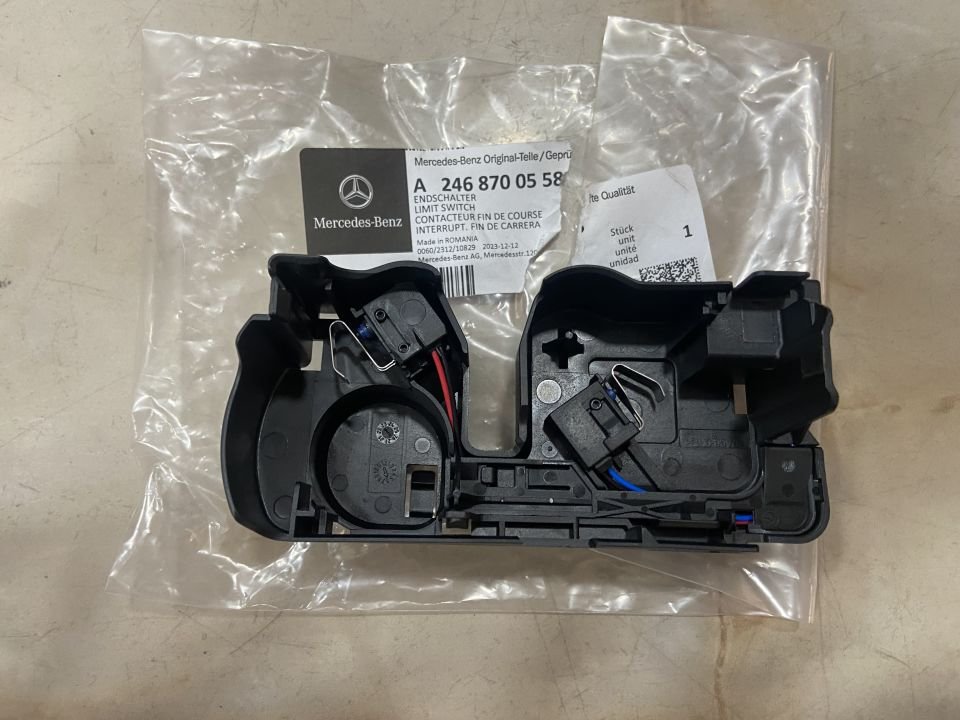 A2468700558 MERCEDES W117 CLA W156 GLA W176 A W242 W246 B W447 W448 VİTO ÖN KAPUT KİLİT SWİTCH SIFIR ORJİNAL