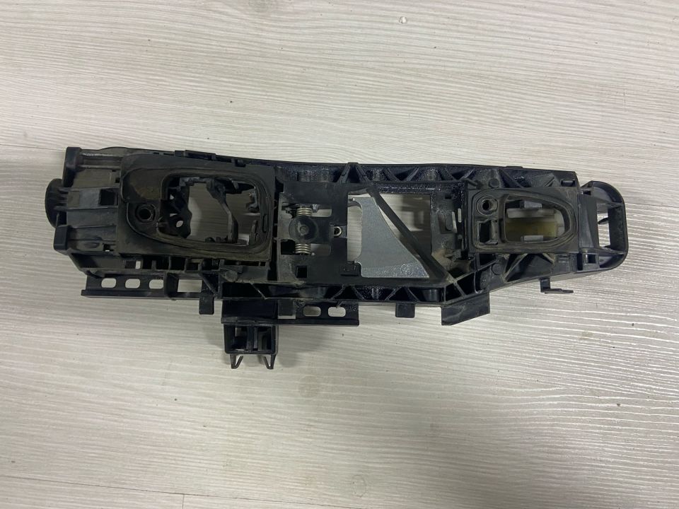 A0997602200 MERCEDES W190  W205 W213 W217 W222 W238 W257 W290 W292 W293  SAĞ ÖN  KAPI KOLU İÇ MEKANİZMASI ÇIKMA ORJİNAL