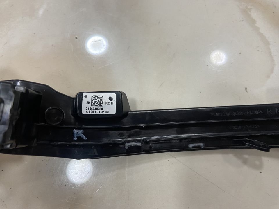 A0999063803 MERCEDES W206 W236 W254 W295 SAĞ SİNYAL LAMBASI ÇIKMA ORJİNAL