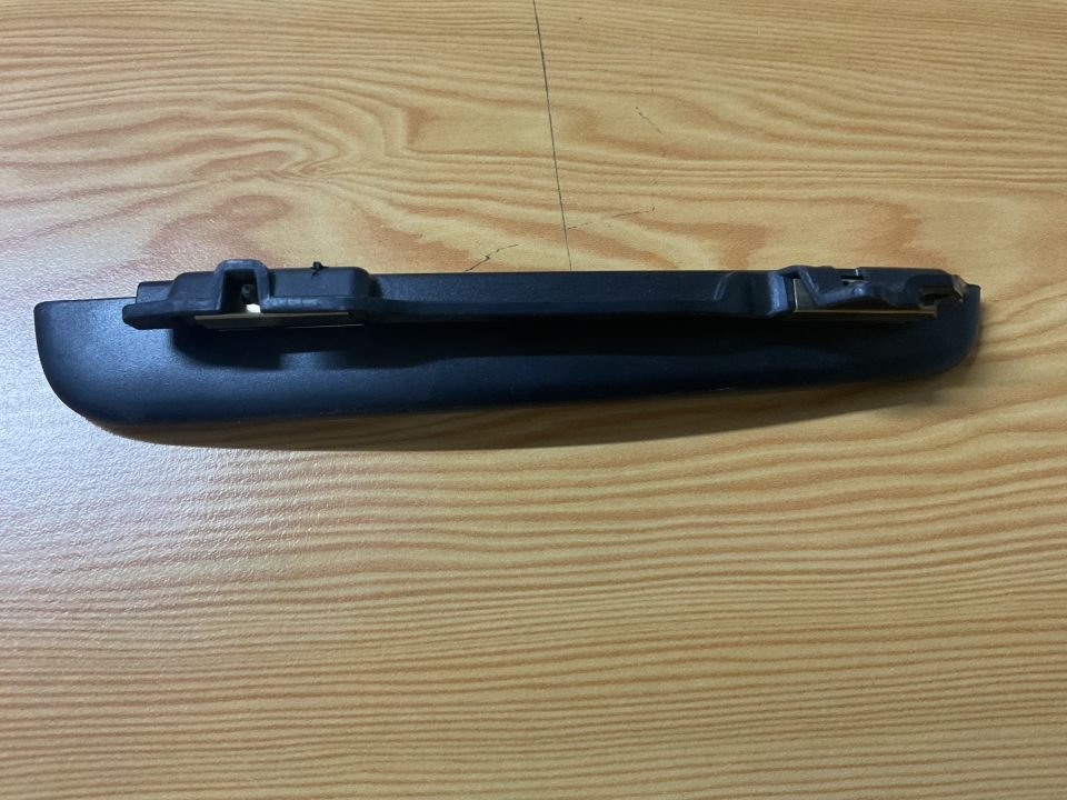 A2058804224 MERCEDES W205 ÖN SAĞ TAMPON BRAKETİ ÇIKMA ORJİNAL