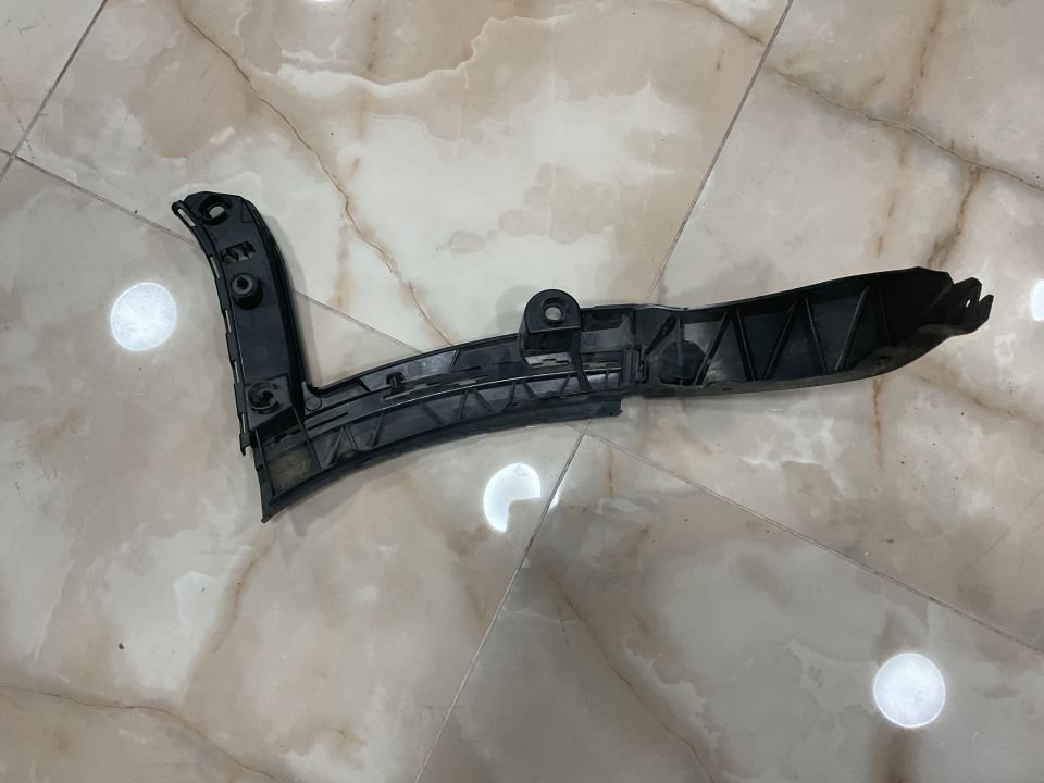 A2478851200 MERCEDES W247 SAĞ ARKA TAMPON BRAKETİ ÇIKMA ORJİNAL