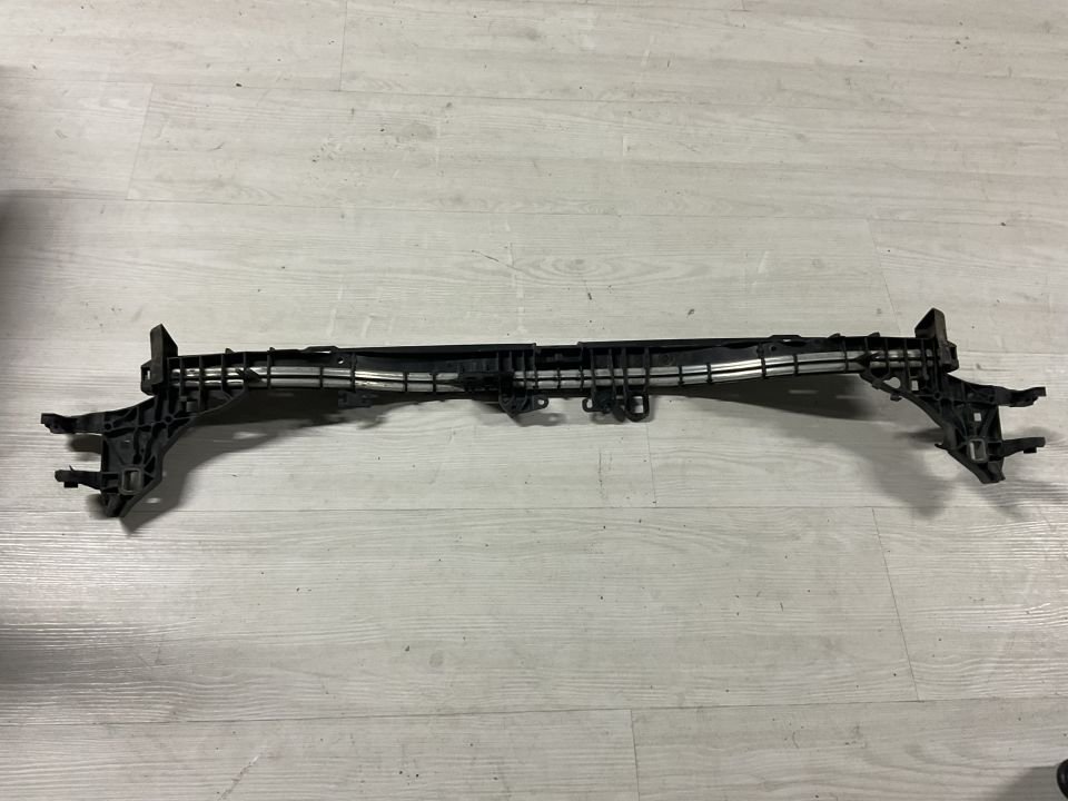 A2136201801 MERCEDES W213 ÖN PANEL DESTEK BRAKETİ ÇIKMA ORJİNAL