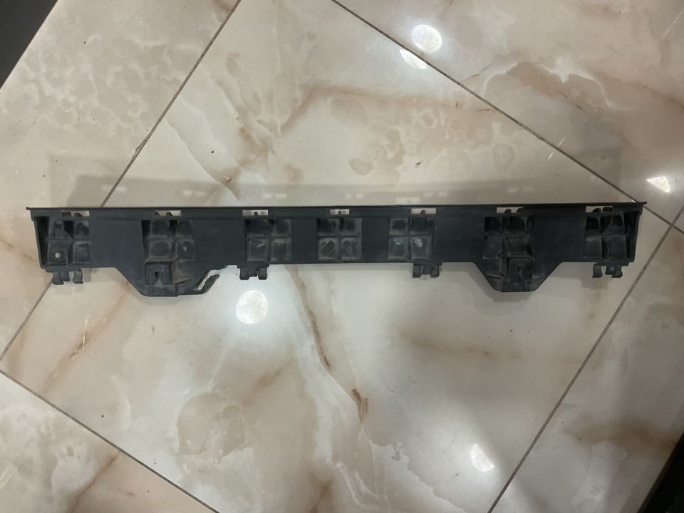 A2048850565 MERCEDES W204 ARKA TAMPON ORTA BRAKET ÇIKMA ORJİNAL