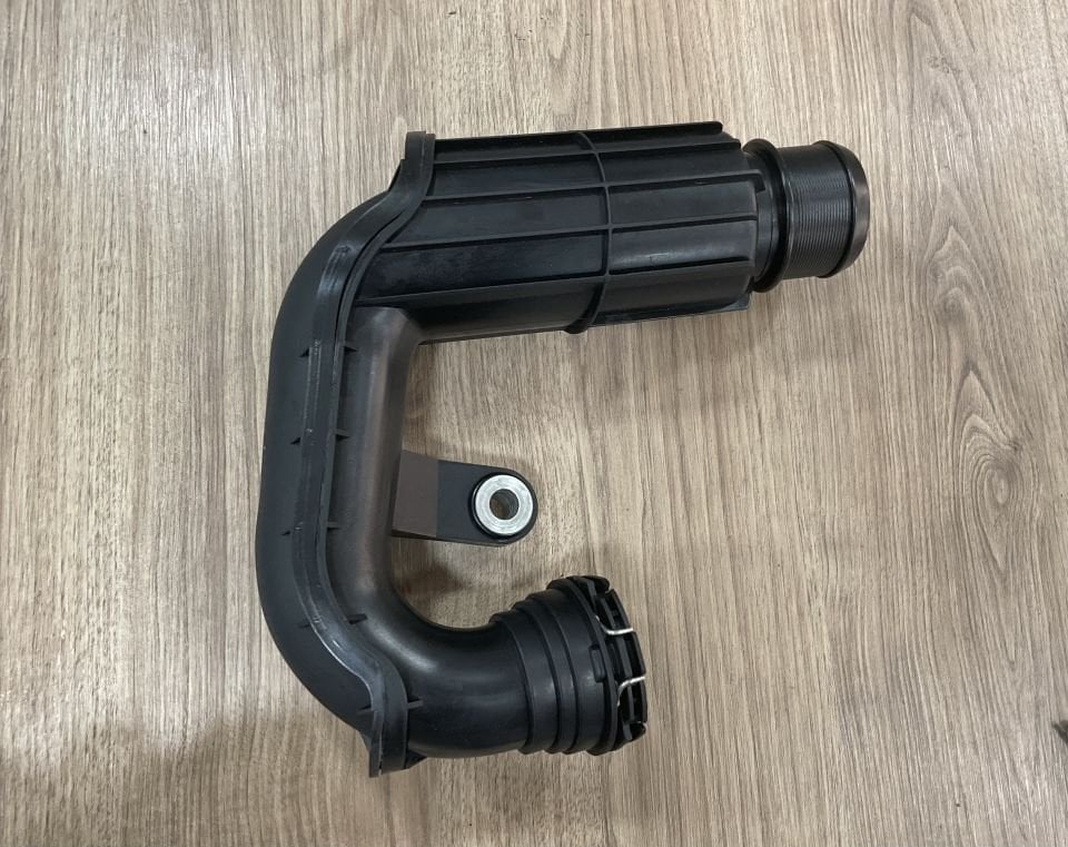 A6260900042 MERCEDES W205 C200 TURBO İNTERKOL BORUSU SIFIR Y.S