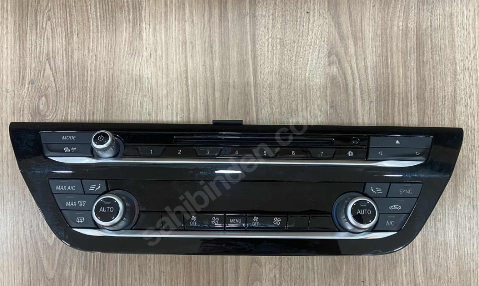 6826844-01 BMW 5 SERİSİ G30 KASA KLİMA KONTROL PANELİ
