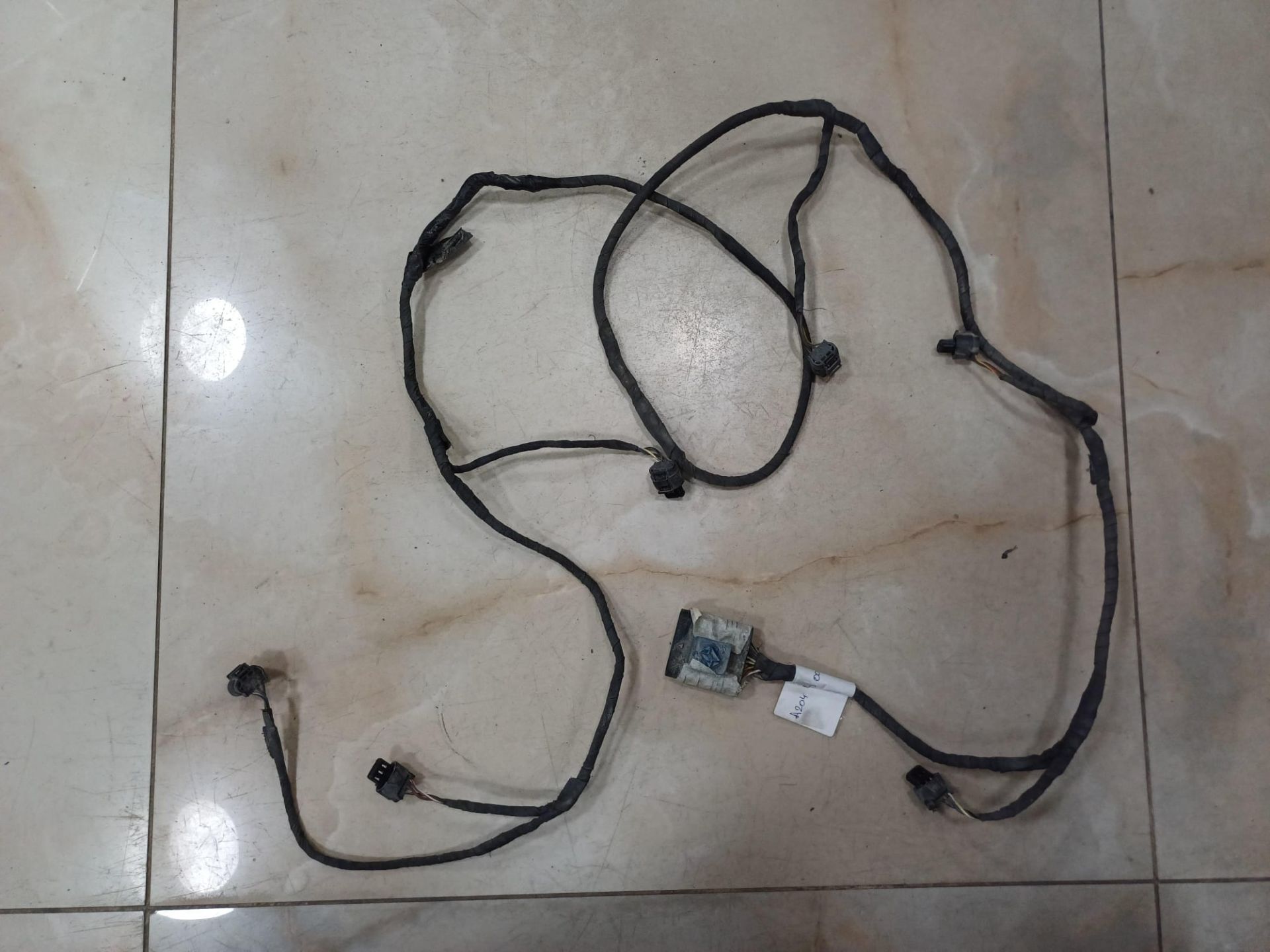 A2044400035 MERCEDES W204 ÖN PARK SENSÖR TESİSATI ÇIKMA ORJİNAL