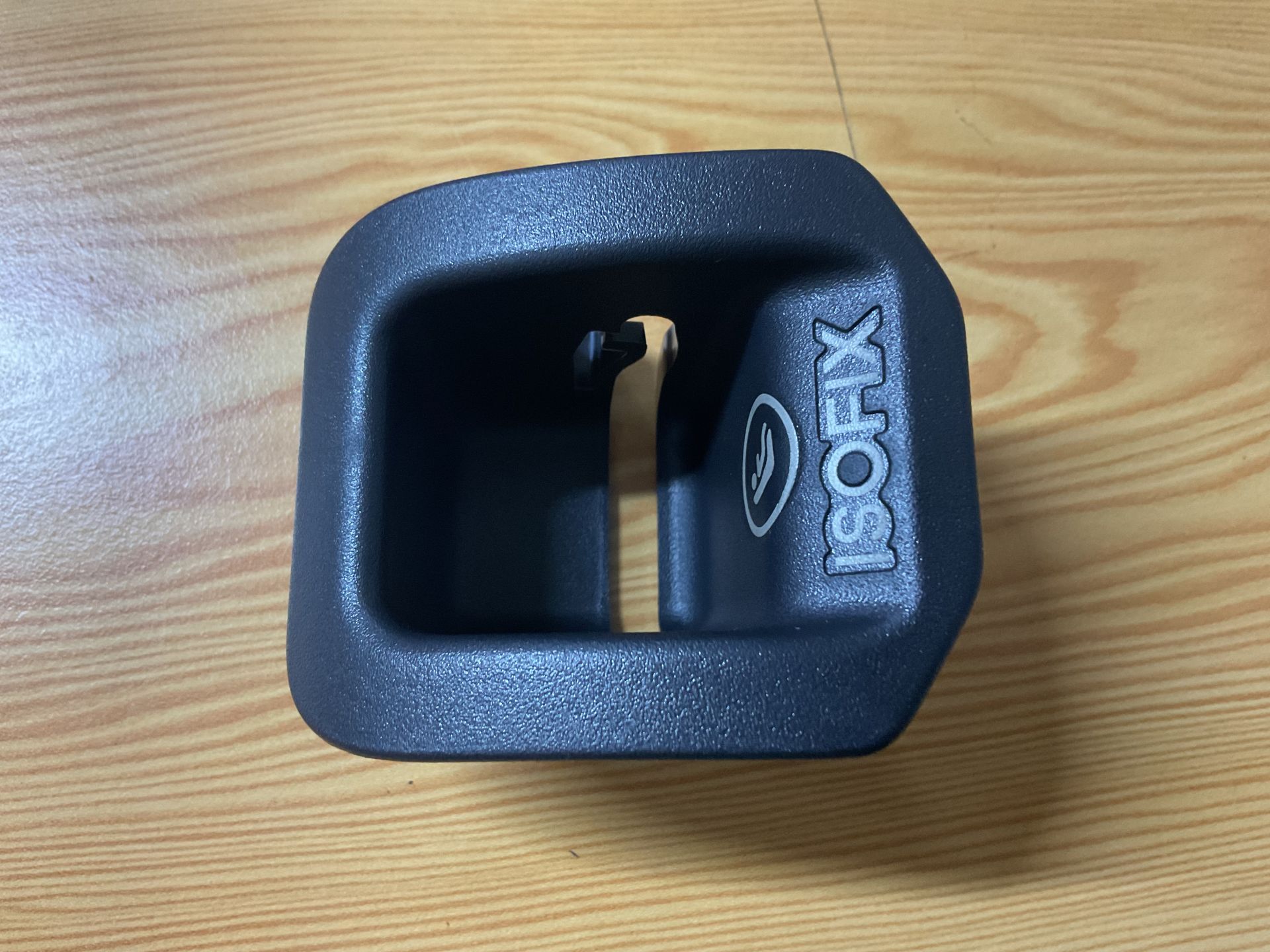 A1769230100 MERCEDES W176 ISOFIX KOLTUK BAKALİTİ SIFIR ORJİNAL