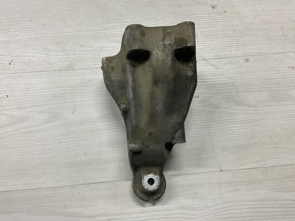 A6512231804 MERCEDES W651 ÖN MOTOR KULAĞI ÇIKMA ORJİNAL