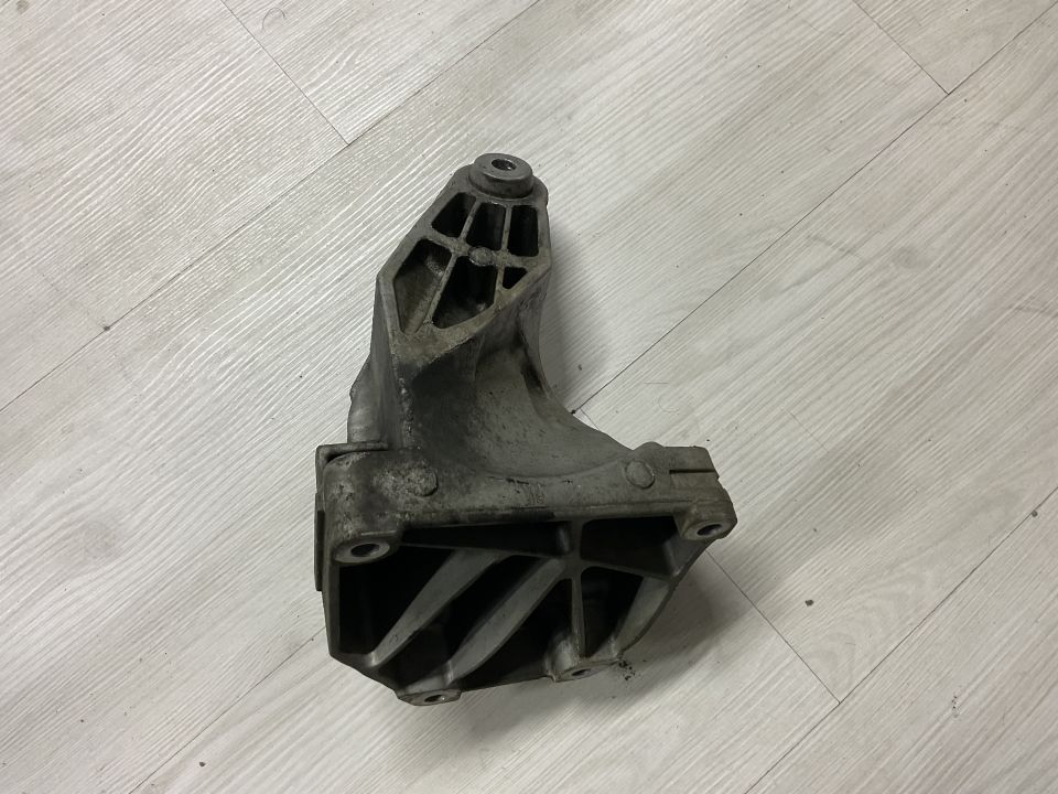 A6512231704 MERCEDES W651 ARKA MOTOR KULAĞI ÇIKMA ORJİNAL