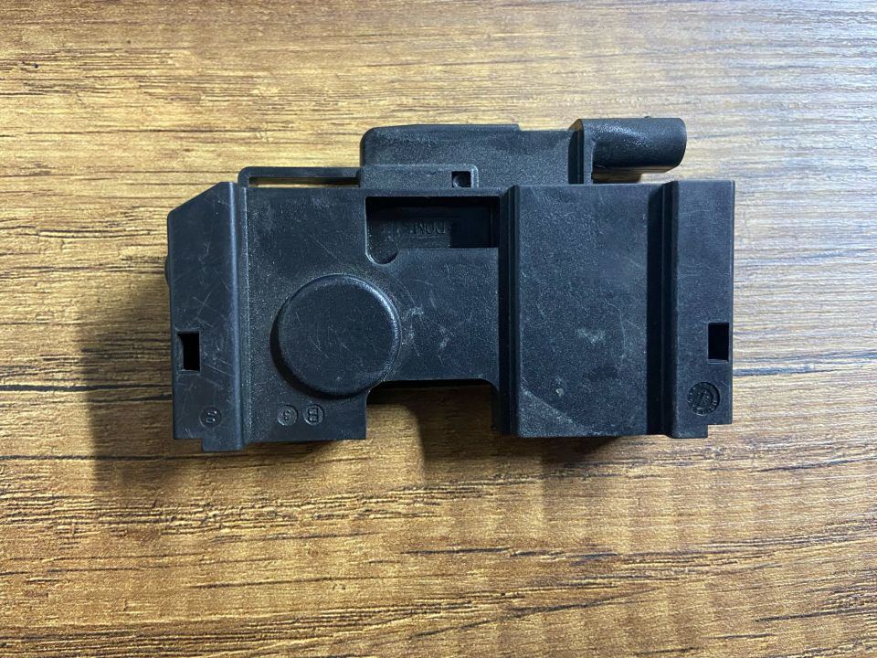 A2048703158 MERCEDES W204 A204 C180 C200 KAPUT SWİTCH ÇIKMA ORJİ