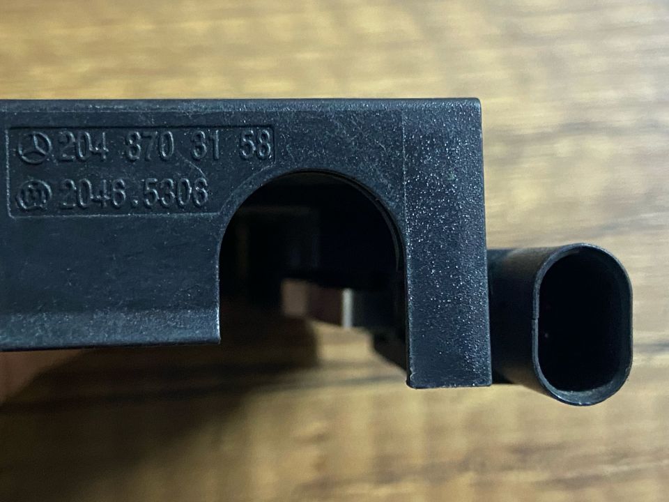 A2048703158 MERCEDES W204 A204 C180 C200 KAPUT SWİTCH ÇIKMA ORJİ
