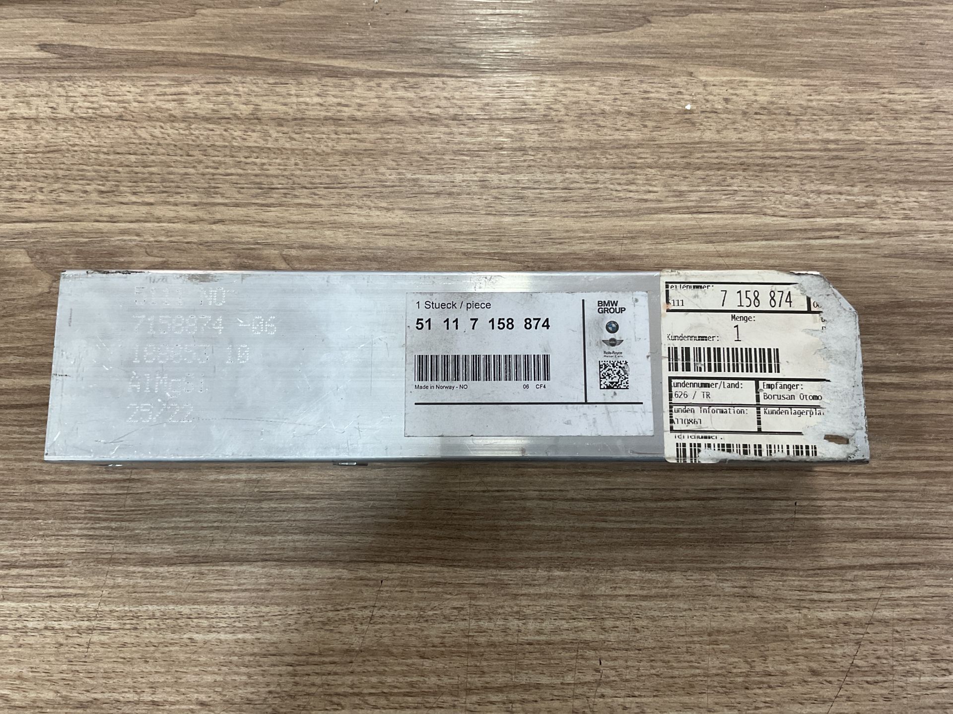 51117158874 BMW F10 F07 ÖN SAĞ TAMPON DEMİR AYAĞI SIFIR ORJ