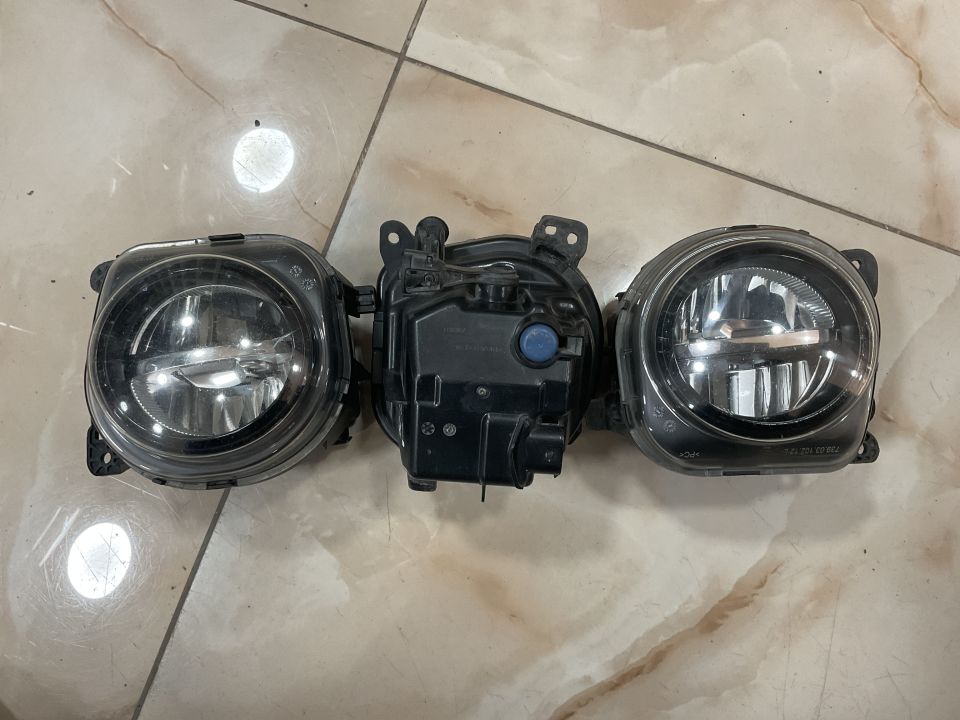 7560300000 BMW F10 SOL SİS FARI ÇIKMA ORJİNAL