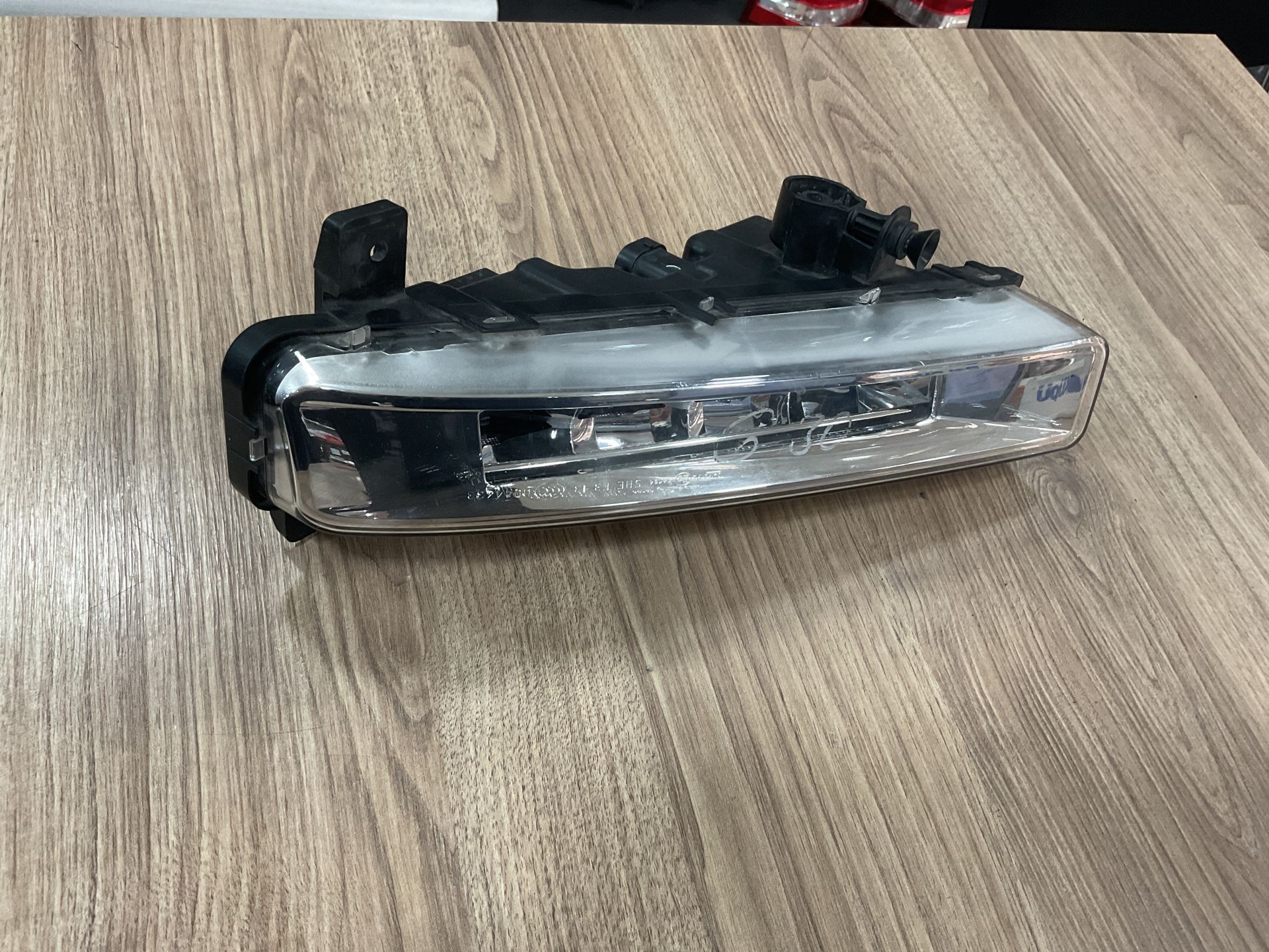 89250251 BMW G30 SOL SİS FARI ÇIKMA ORJİNAL