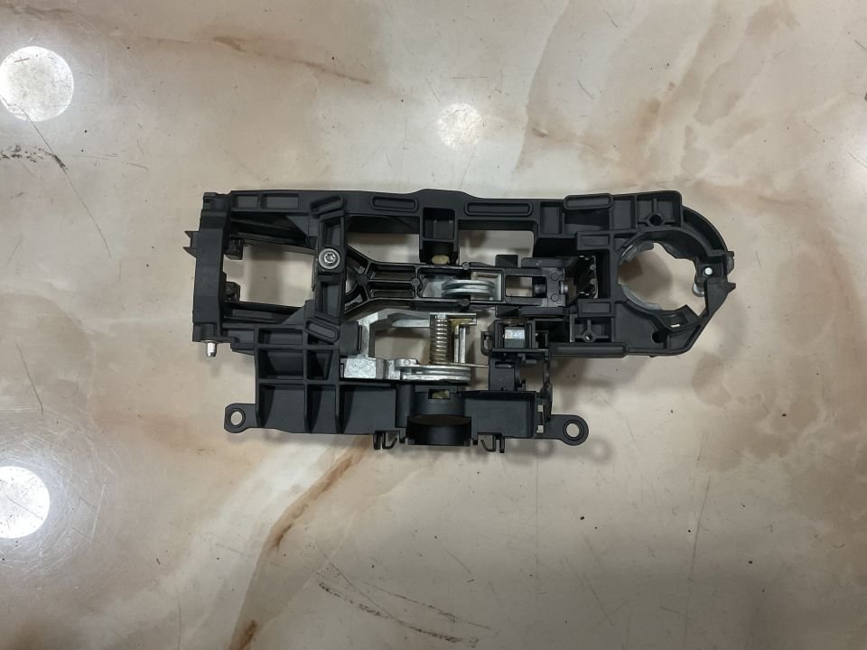 X3717564911 BMW F10 SOL ÖN ARKA KAPI KİLİT MEKANİZMASI ÇIKMA ORJİNAL