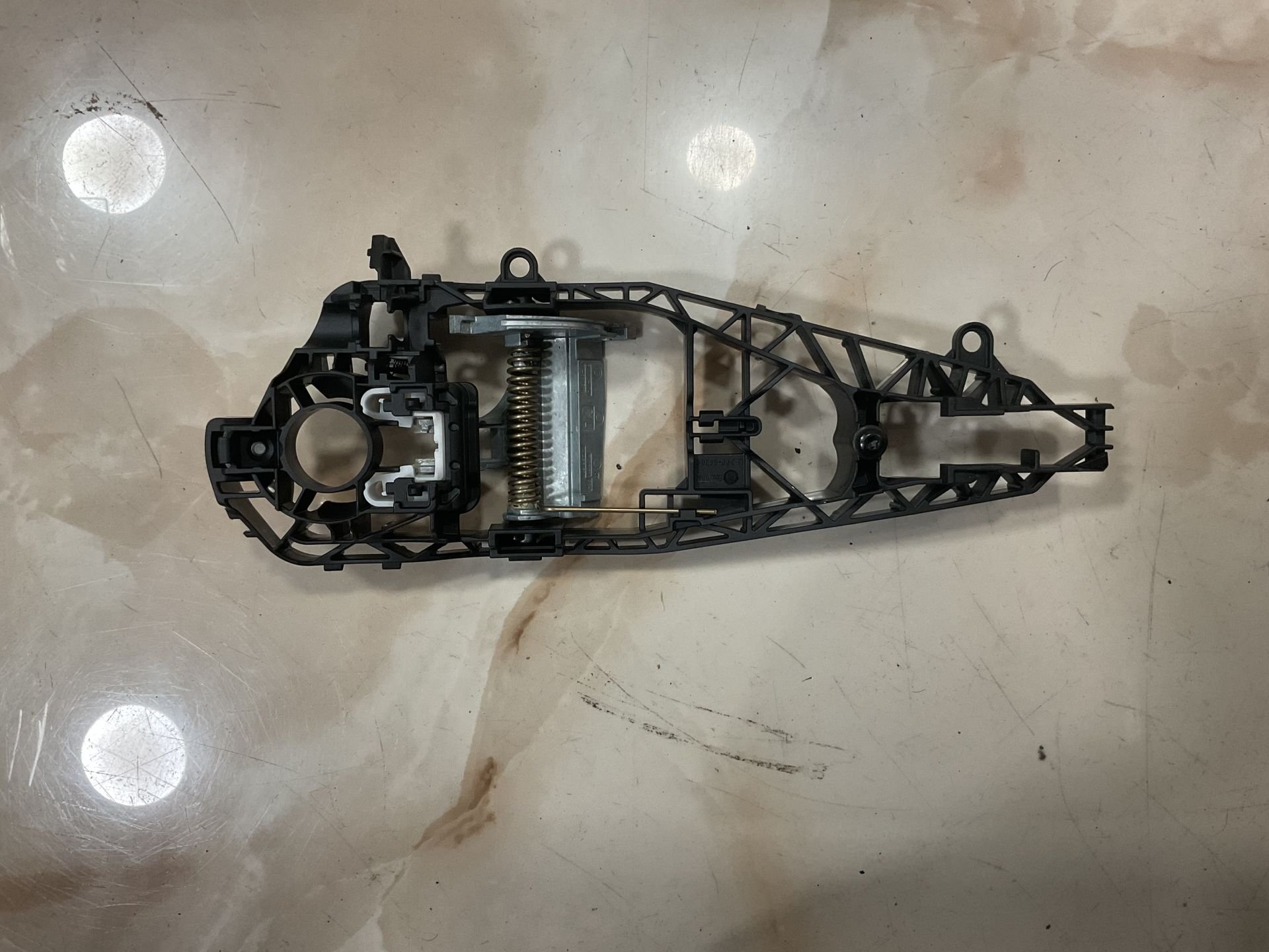 51217401211 7401211 BMW F86 F16 F48 SOL KAPI İÇ MEKANİZMASI SIFIR ORJİNAL