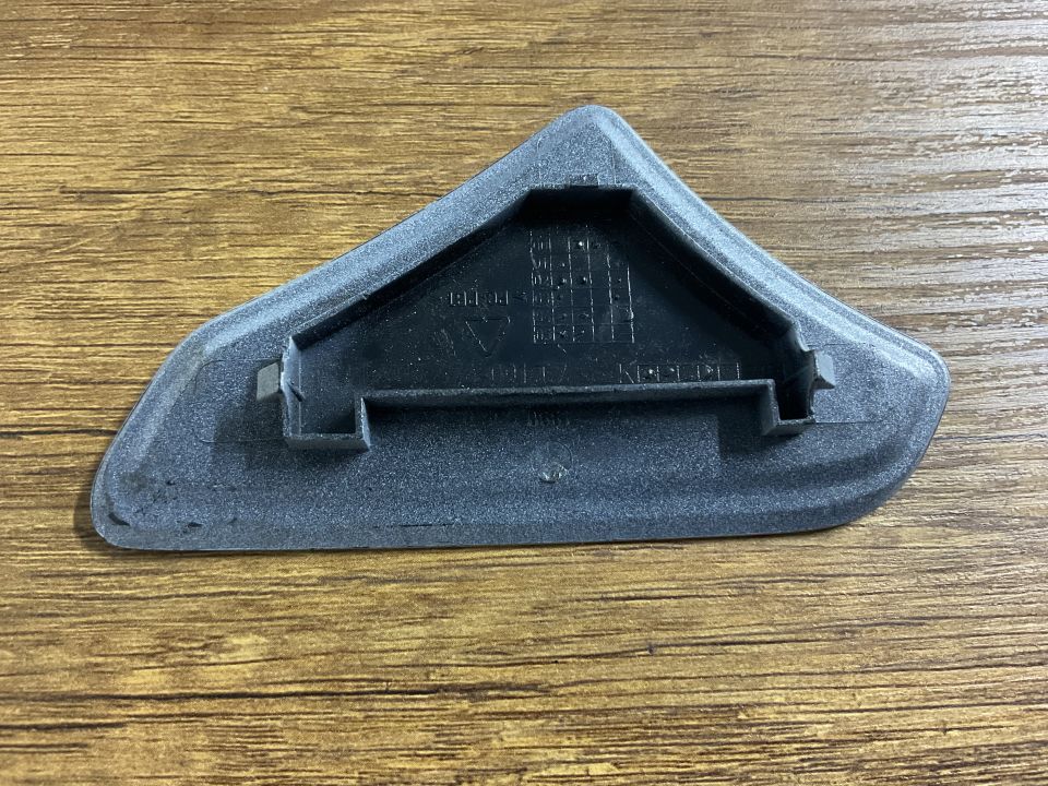 A2308850681 MERCEDES W230 ÖN ÇEKİ DEMİR KAPAĞI ÇIKMA ORJİNAL