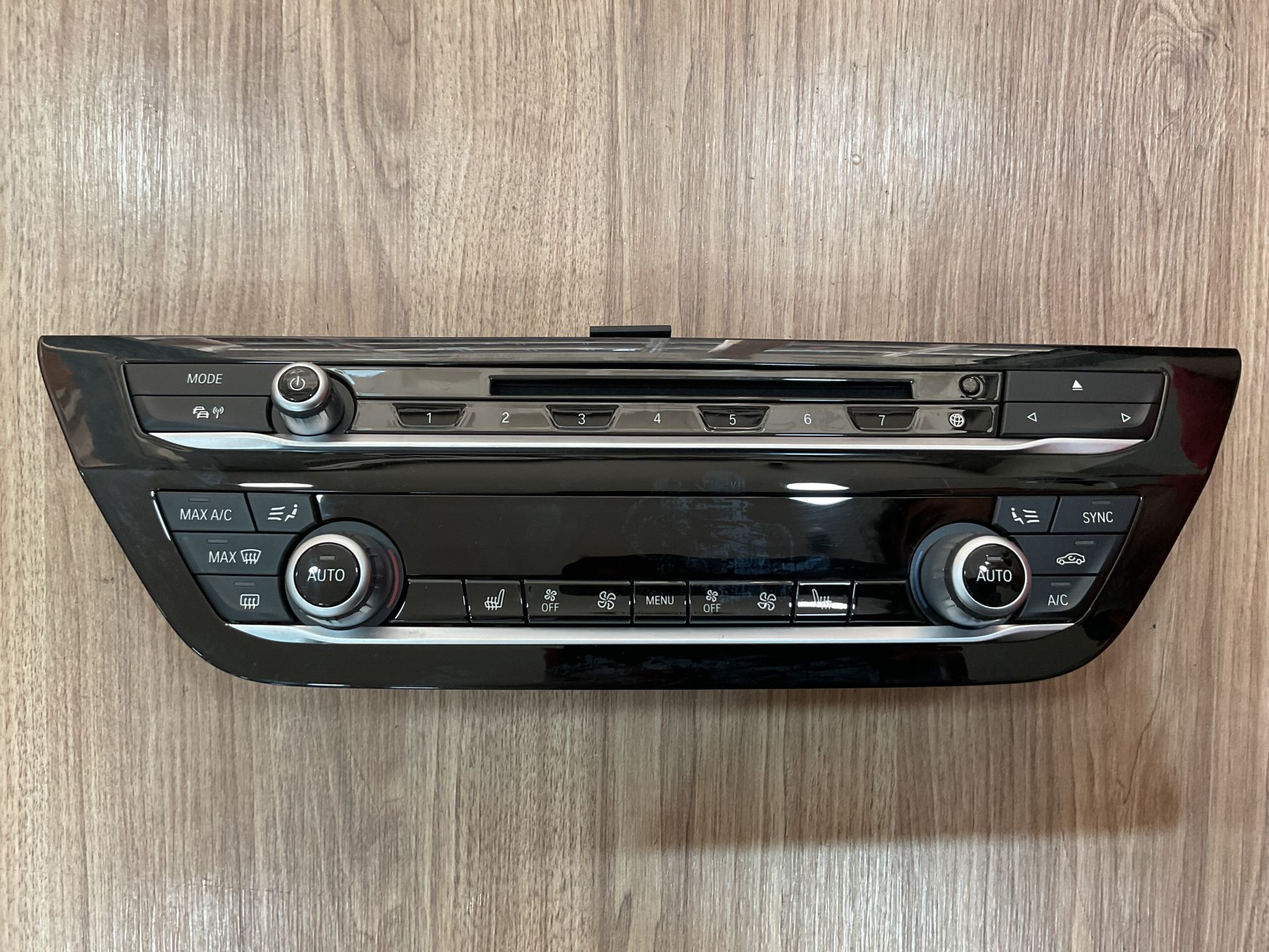64117947869 9477869 BMW G20 G30 KLİMA PANELİ ÇIKMA ORJİNAL